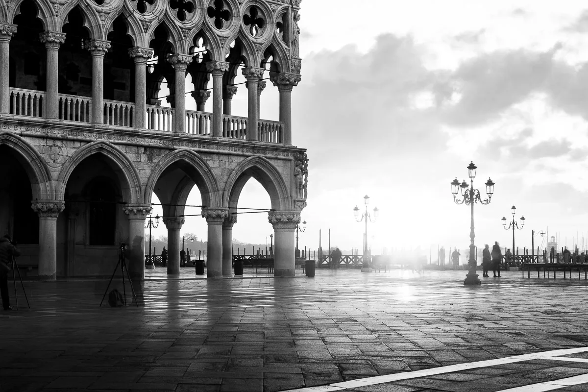 Venedig: Marktplatz im Morgenlicht